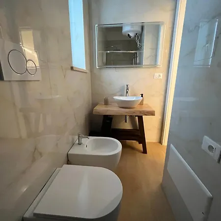 Monolocale Nel Cuore Di Abbonamento Parcheggio Gratis Apartman