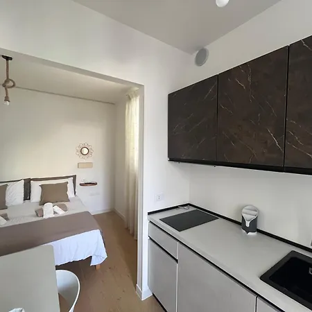 Apartment Monolocale Nel Cuore Di Abbonamento Parcheggio Gratis *