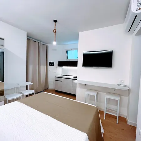 Apartment Monolocale Nel Cuore Di Abbonamento Parcheggio Gratis *